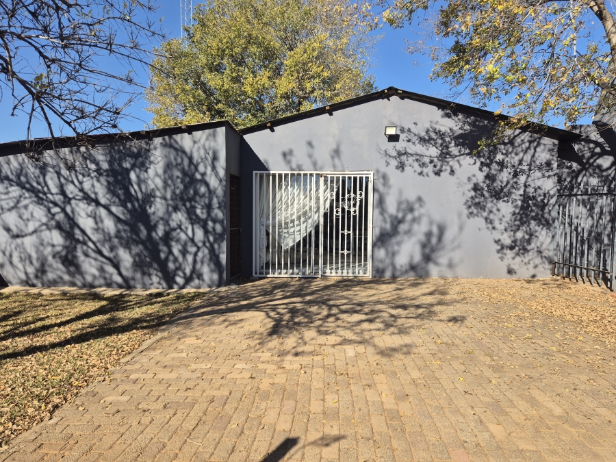 5 Bedroom Property for Sale in Wolmaransstad North West